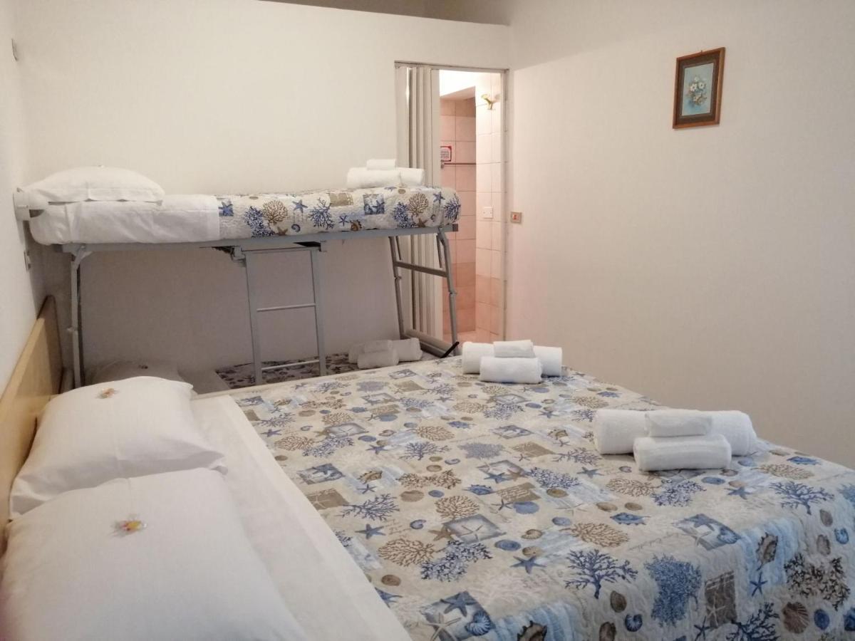 Hotel Alba Ріміні Екстер'єр фото