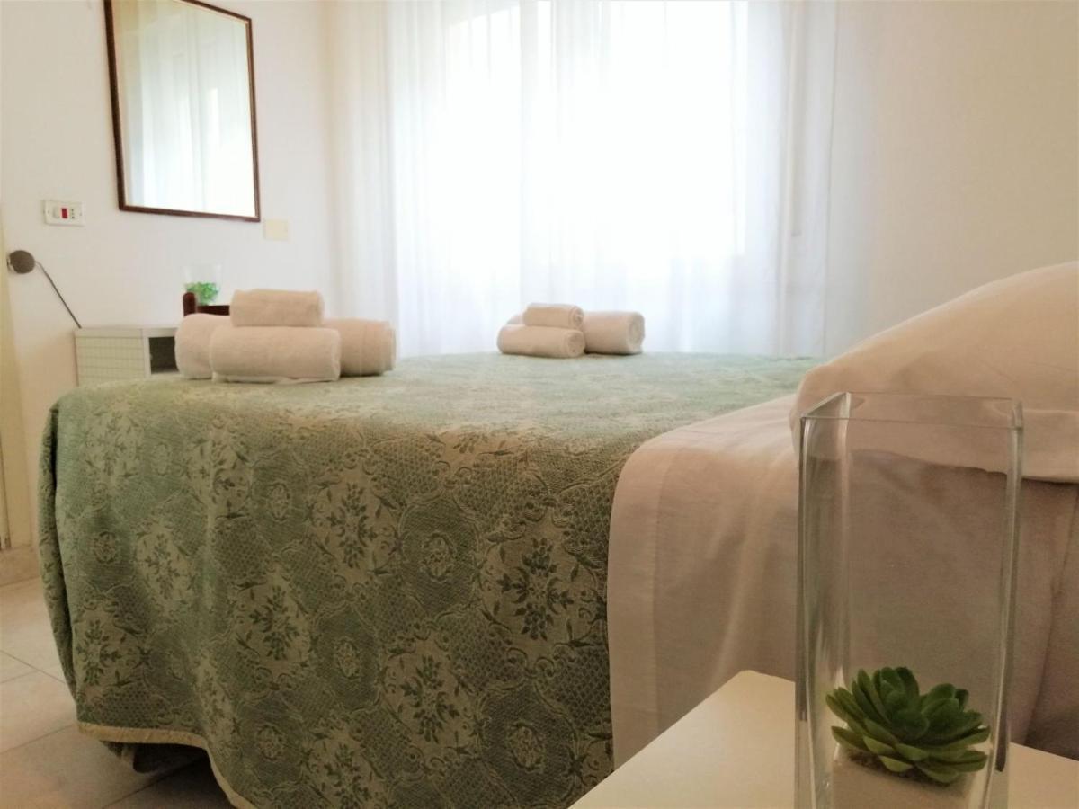 Hotel Alba Ріміні Екстер'єр фото