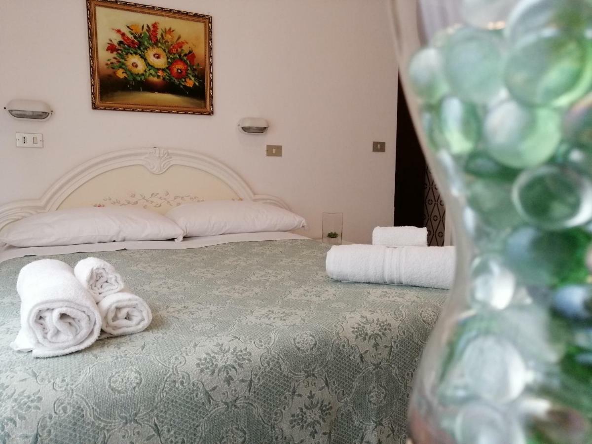 Hotel Alba Ріміні Екстер'єр фото